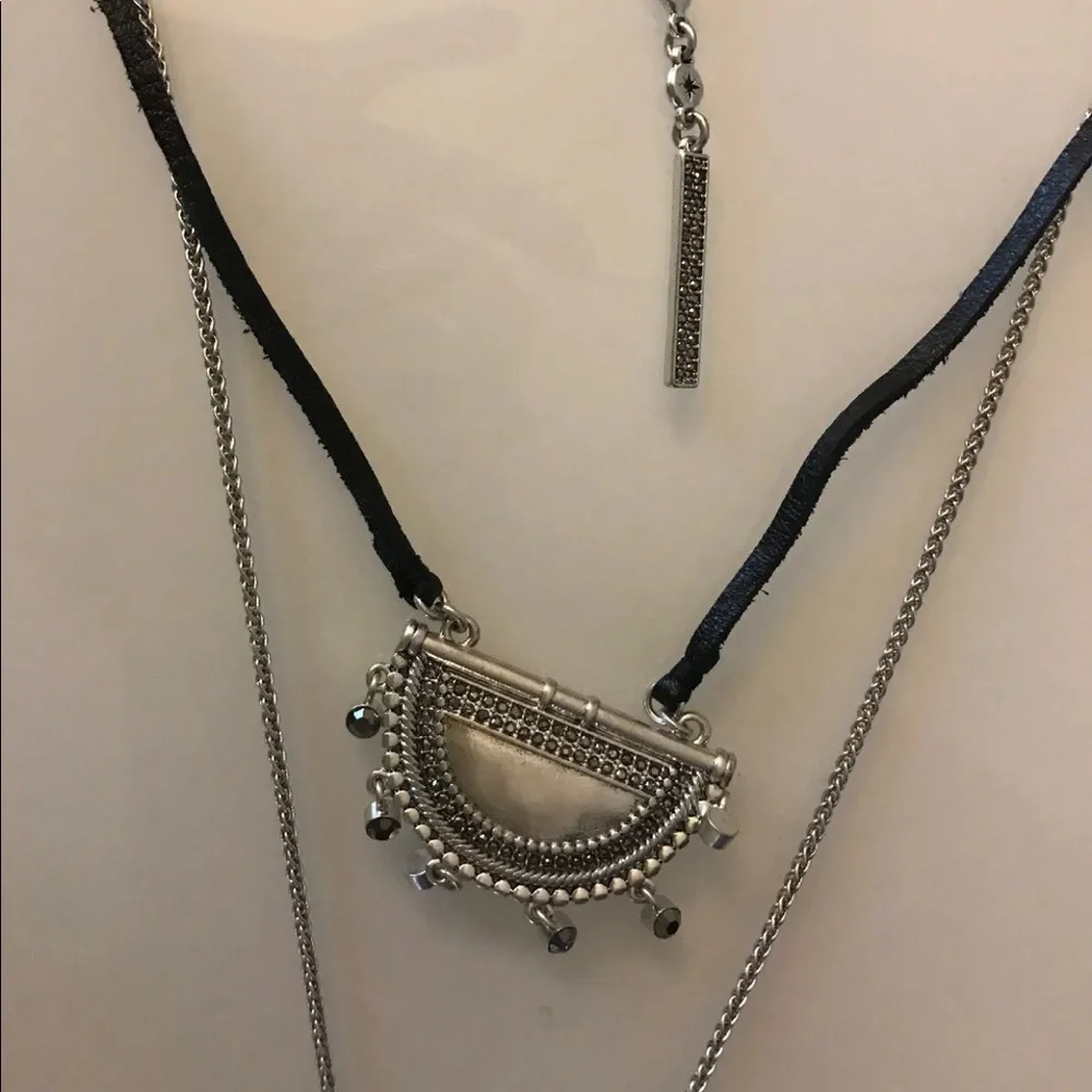 LUCKY BRAND LAYERED TASSLE NECKLACE - SIVER TONED - LEATHER